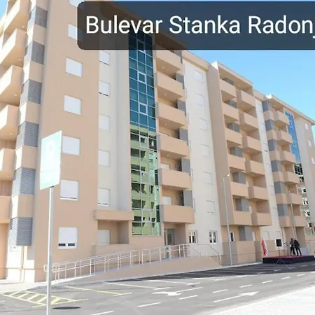 شقة 23 بودغوريتْسا