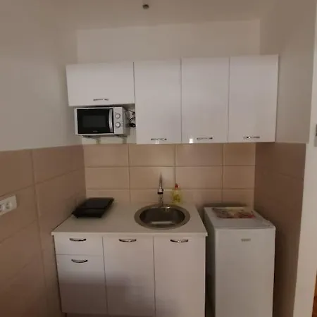 23 Apartment